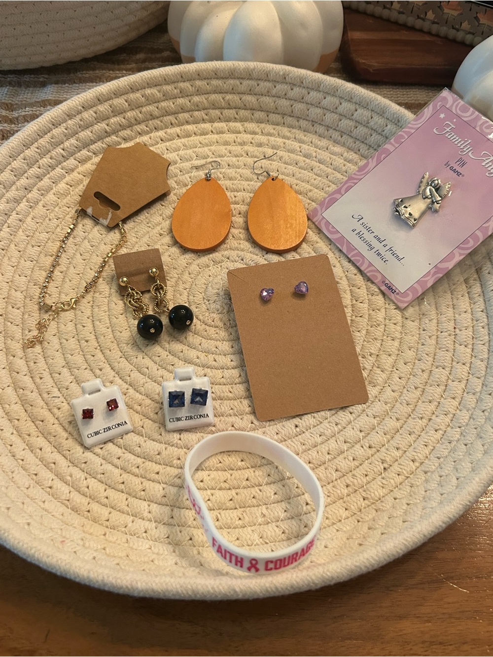 Jewelry Bundle 8 Pieces